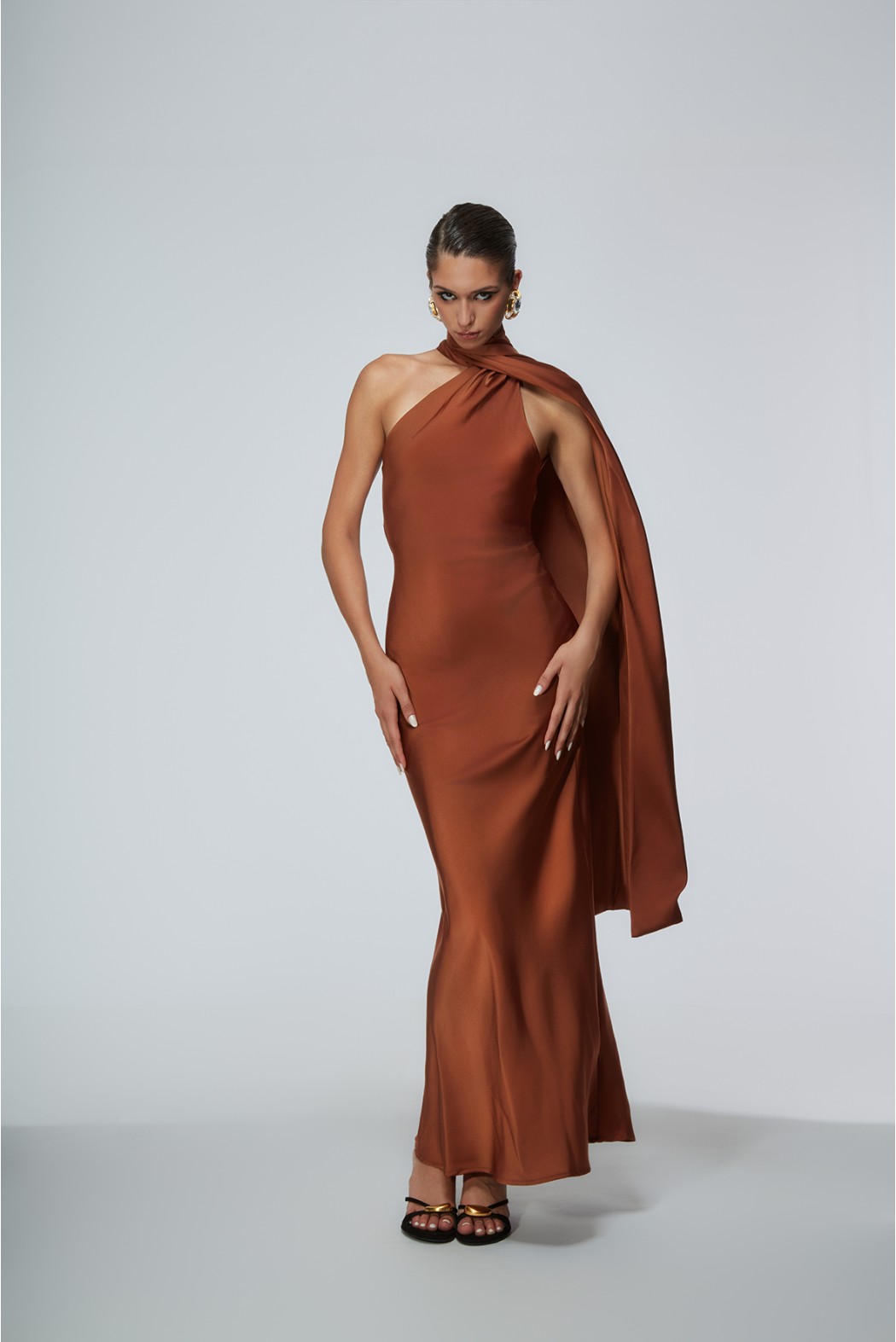 MEROLA ABITO TABACCO